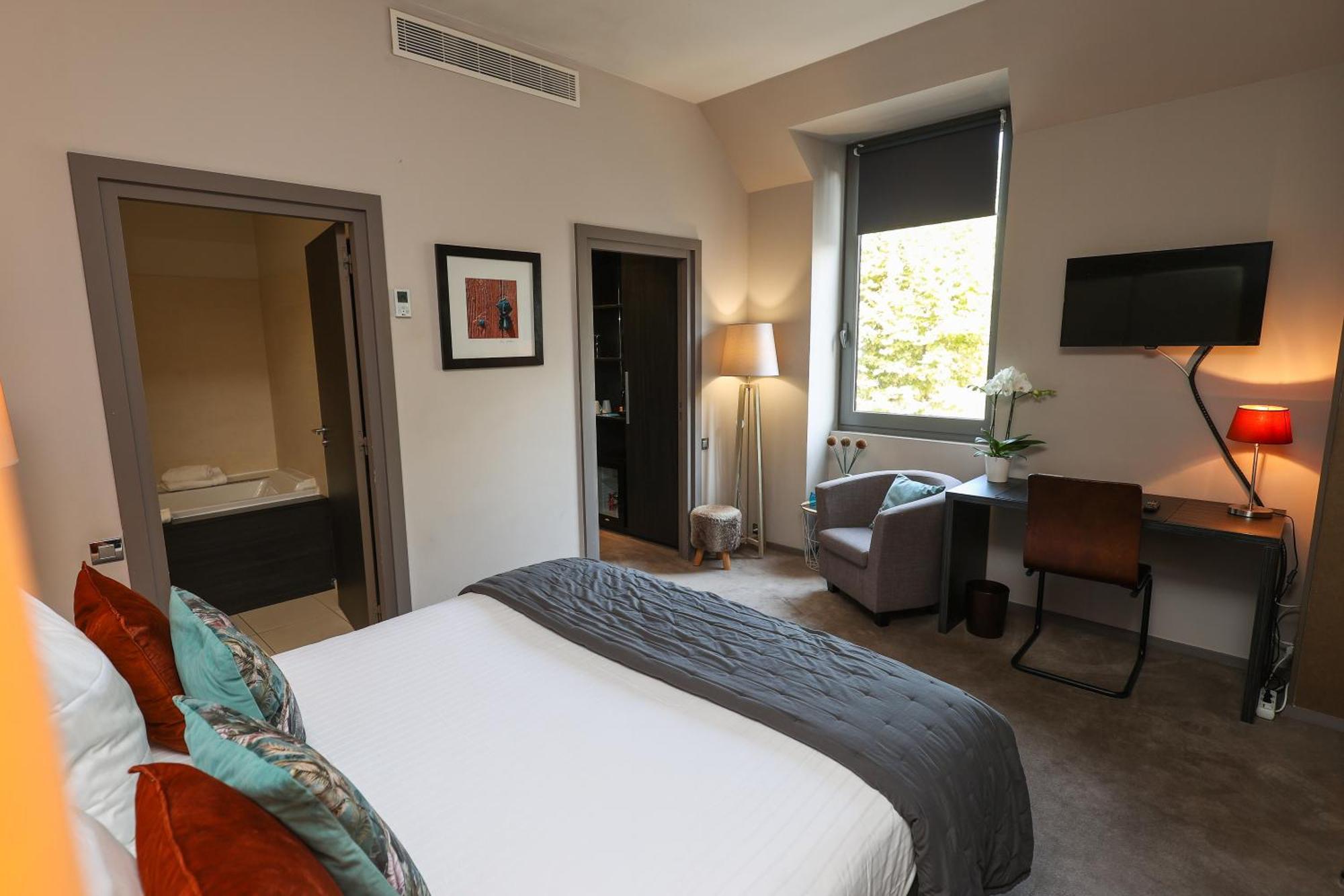 Hotel Chateau De Lacan Brive-la-Gaillarde Ngoại thất bức ảnh