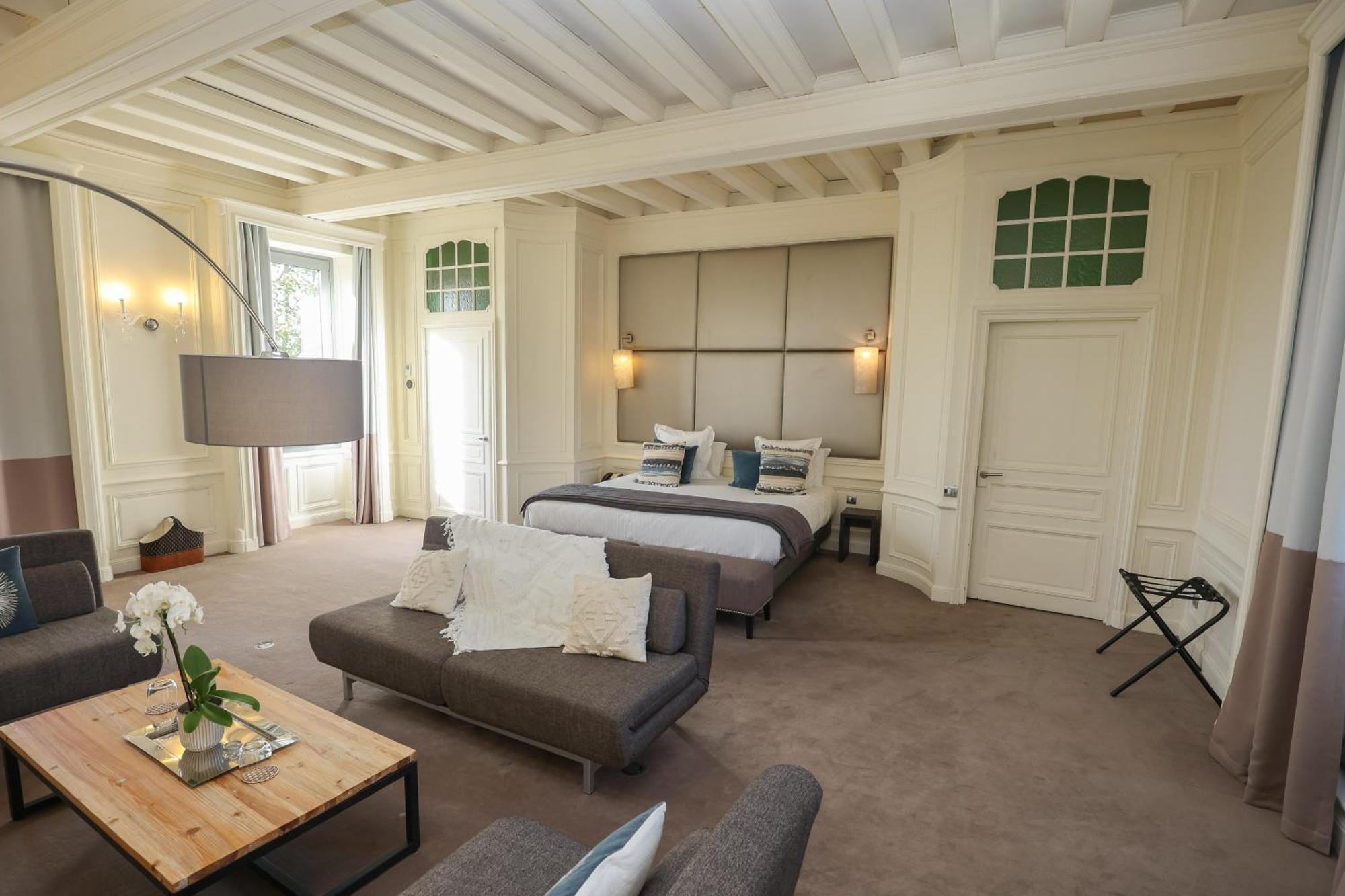 Hotel Chateau De Lacan Brive-la-Gaillarde Ngoại thất bức ảnh