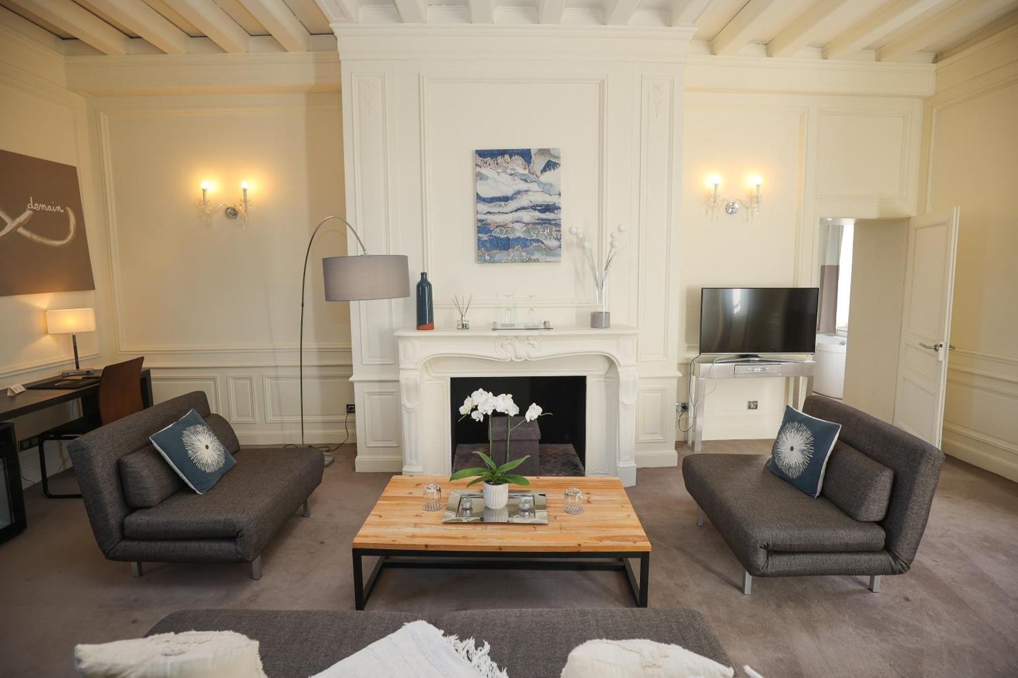 Hotel Chateau De Lacan Brive-la-Gaillarde Ngoại thất bức ảnh