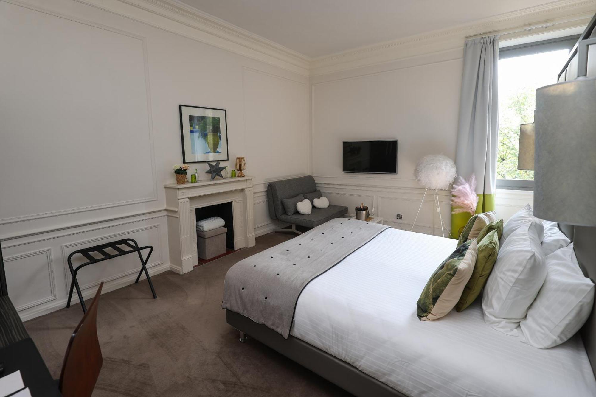 Hotel Chateau De Lacan Brive-la-Gaillarde Ngoại thất bức ảnh