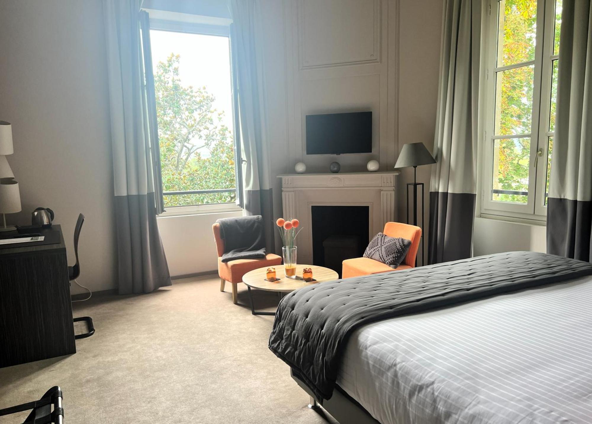 Hotel Chateau De Lacan Brive-la-Gaillarde Ngoại thất bức ảnh