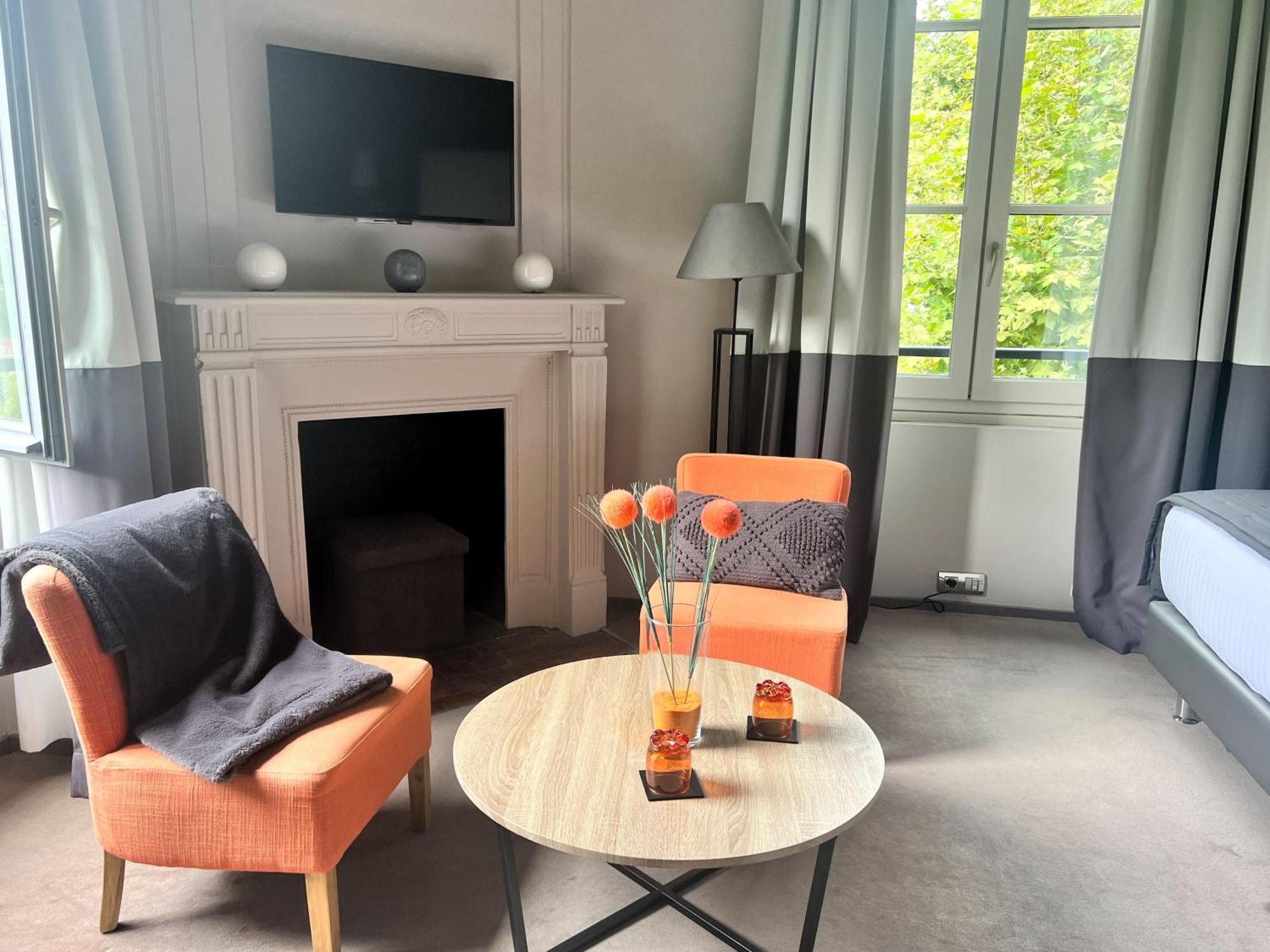 Hotel Chateau De Lacan Brive-la-Gaillarde Ngoại thất bức ảnh